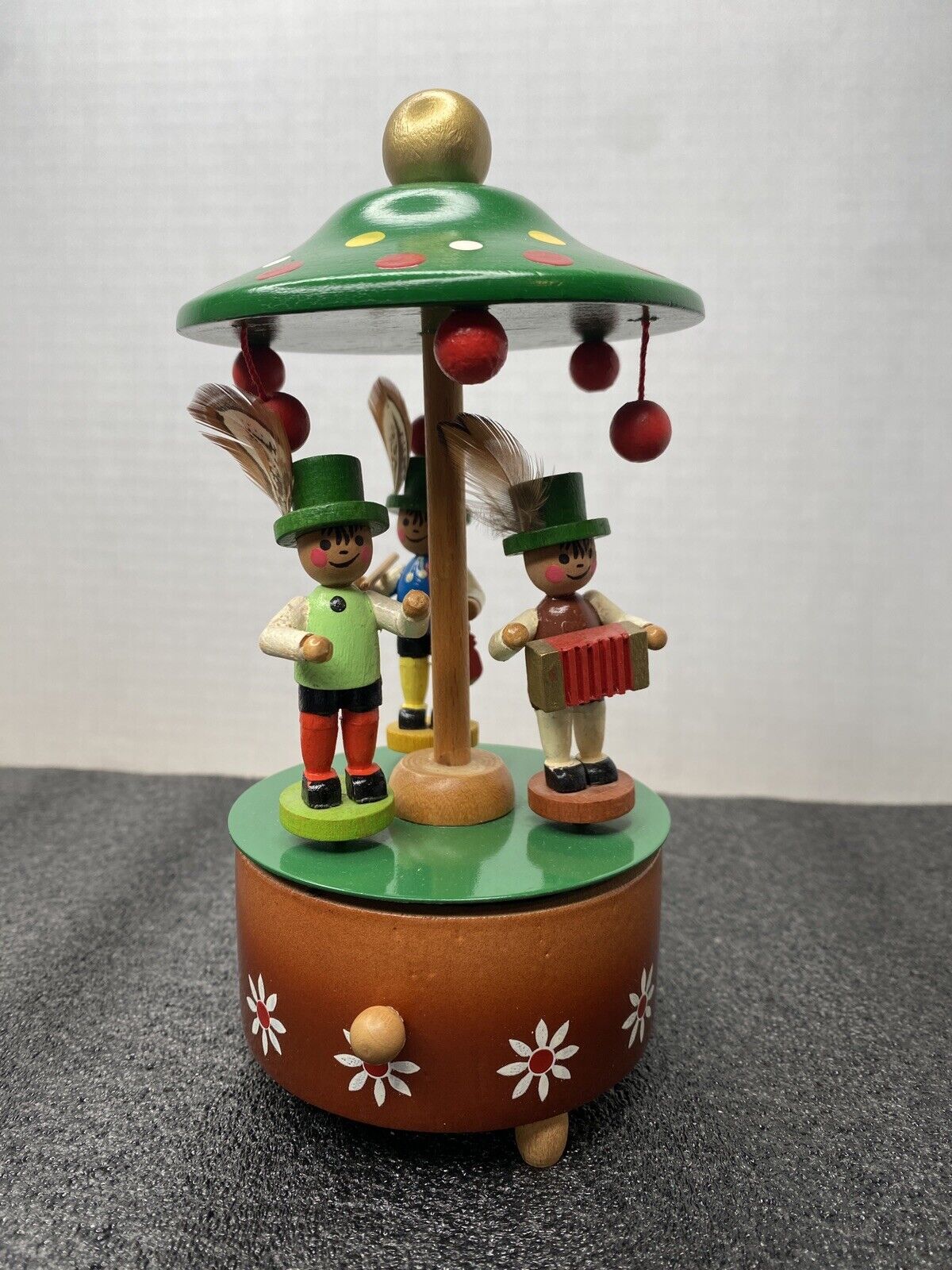 Vintage Steinbach Wooden Music Box Spinning Carousel - Working With Video