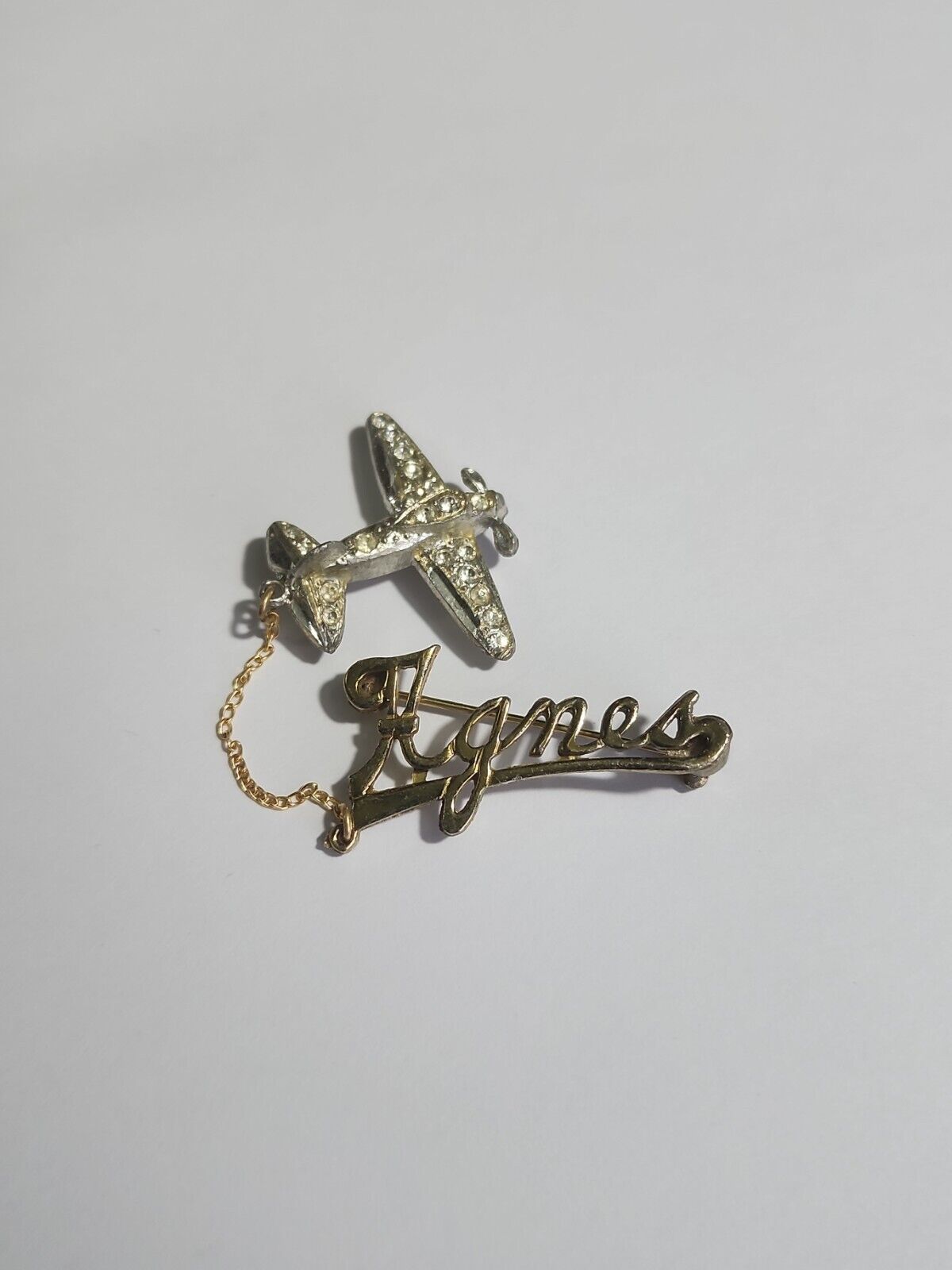 Airplane Brooch Pin 2-Piece Attached with Chain \