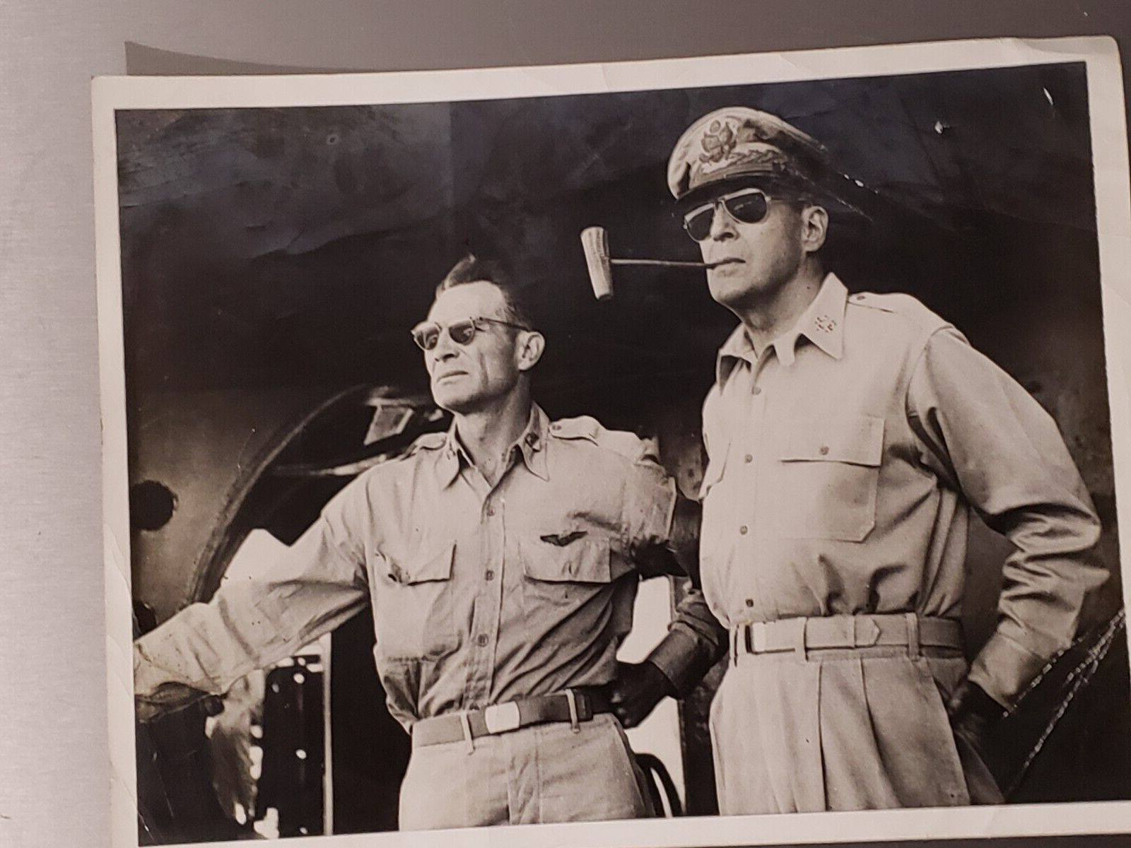 original 1945,JAN 23,  Press Photo General Douglas MacArthur, LLOYD A. LEHRBAS