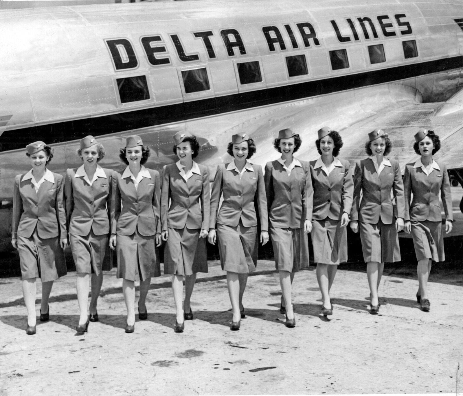 Delta Air Lines Douglas DC-3 ((8.5\