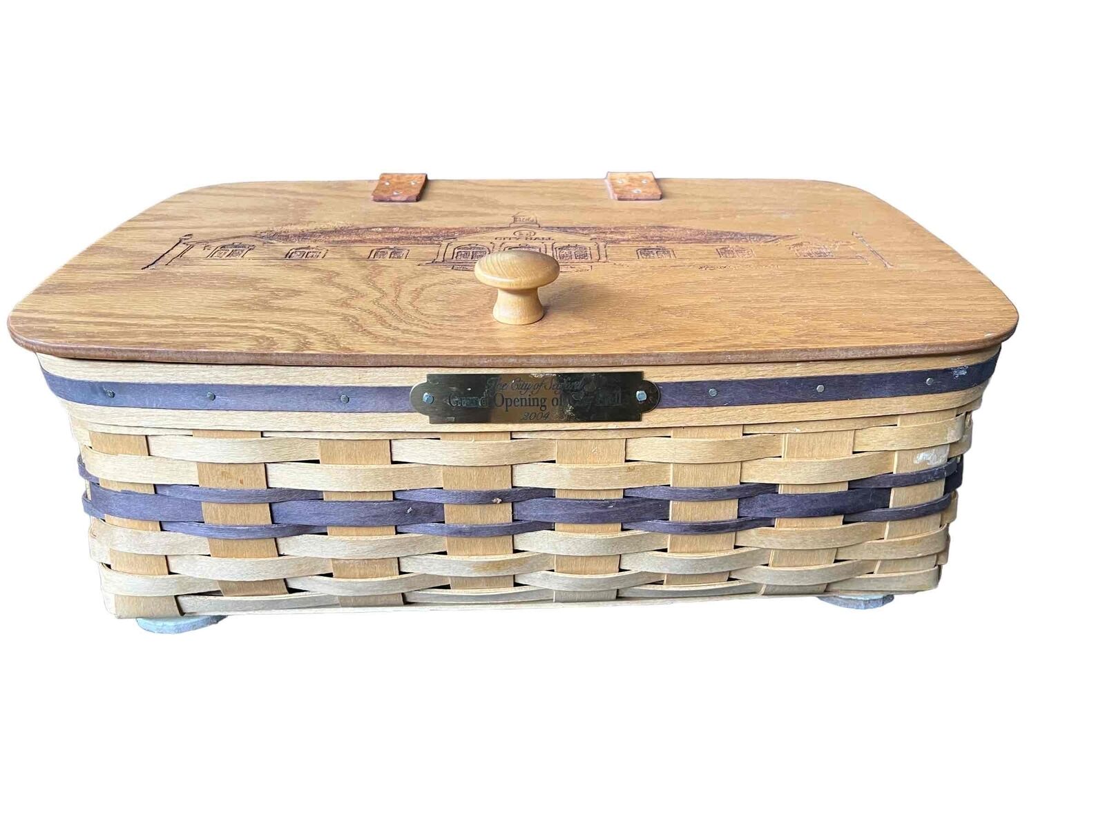 American Traditions Lidded Picnic Basket Woven Wood Limited Edition 2004