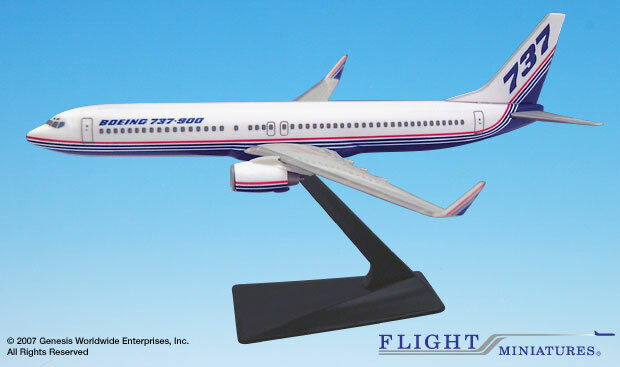 Flight Miniatures Boeing 737-900W Old Colors Desk Display 1/200 Model Airplane