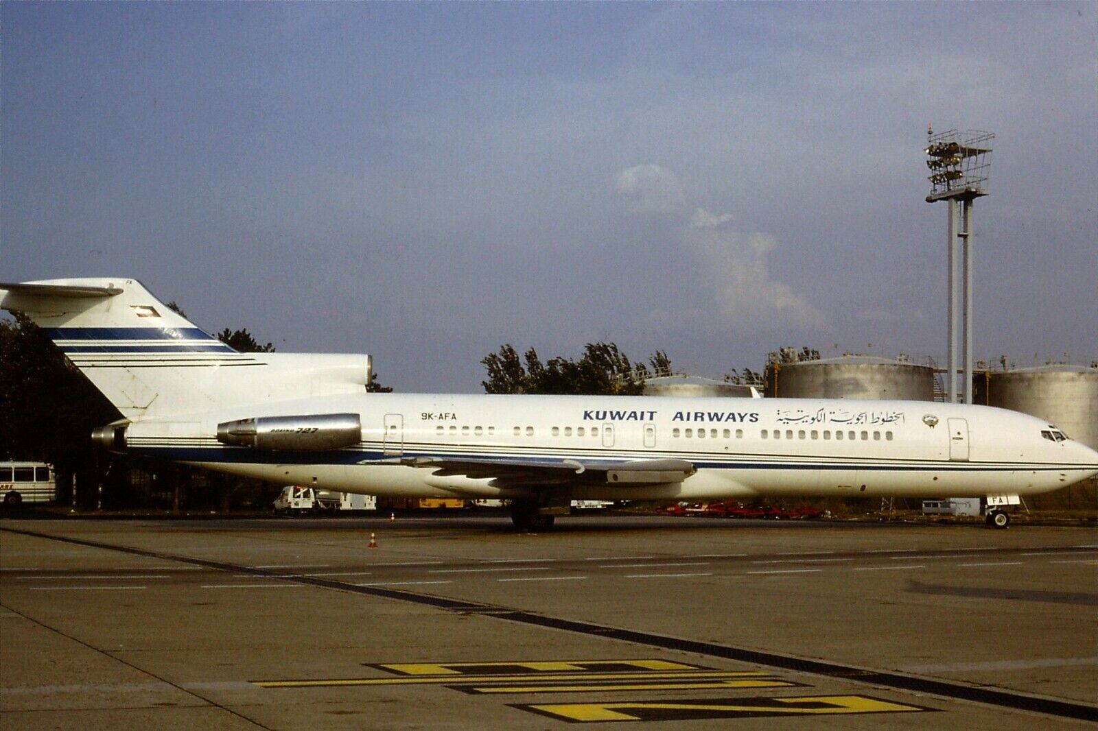 Original 35mm Colour Slide of Kuwait Airways Boeing 727-269 9K-AFA