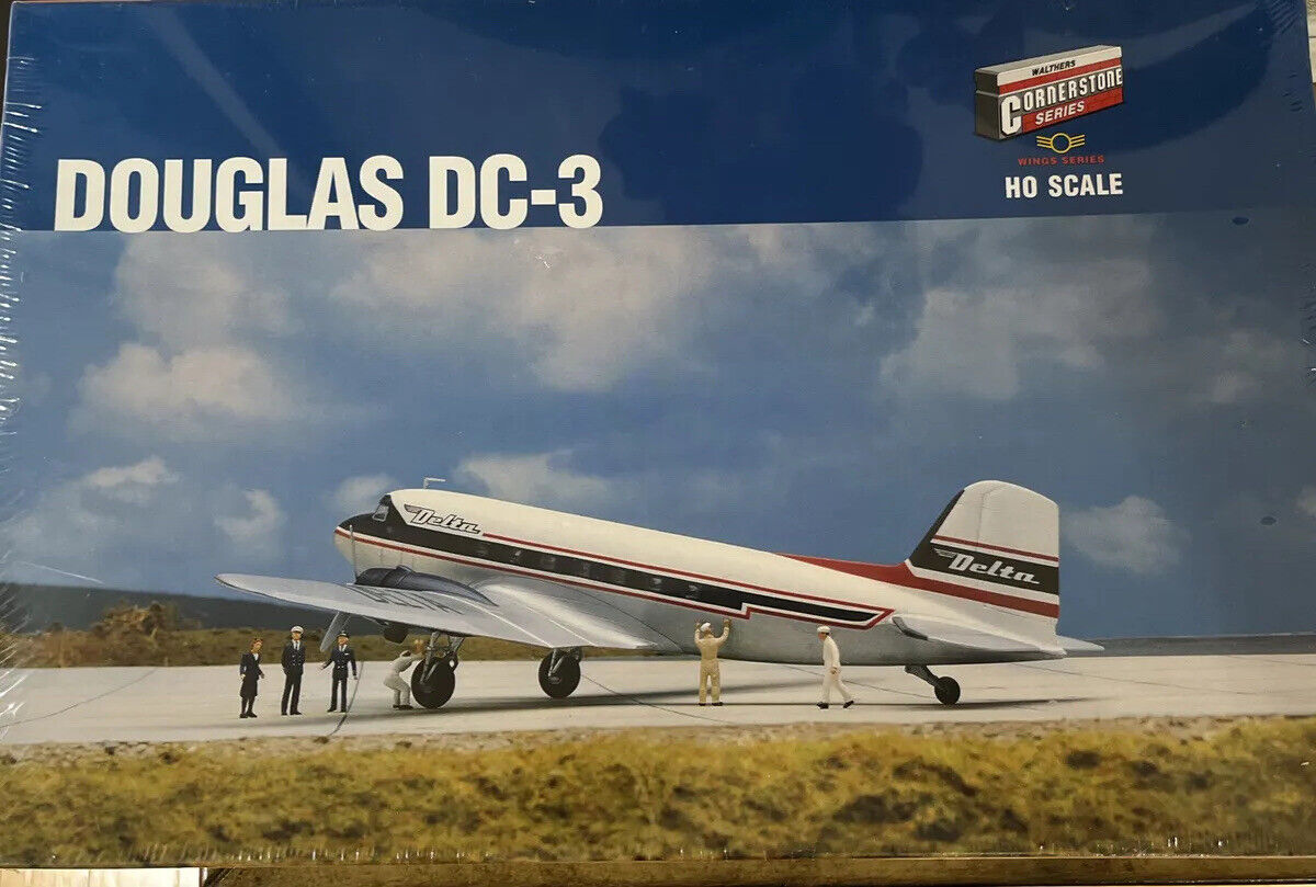 HO SCALE WALTHERS 933-1165 Factory Sealed Delta Scheme  Mint condition   Rare.