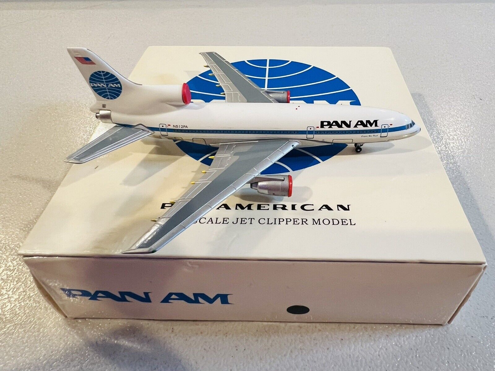 Aeroclassics 1:400 Pan Am  L-1011-500 N522PA Clipper  War Hawk Diecast Model