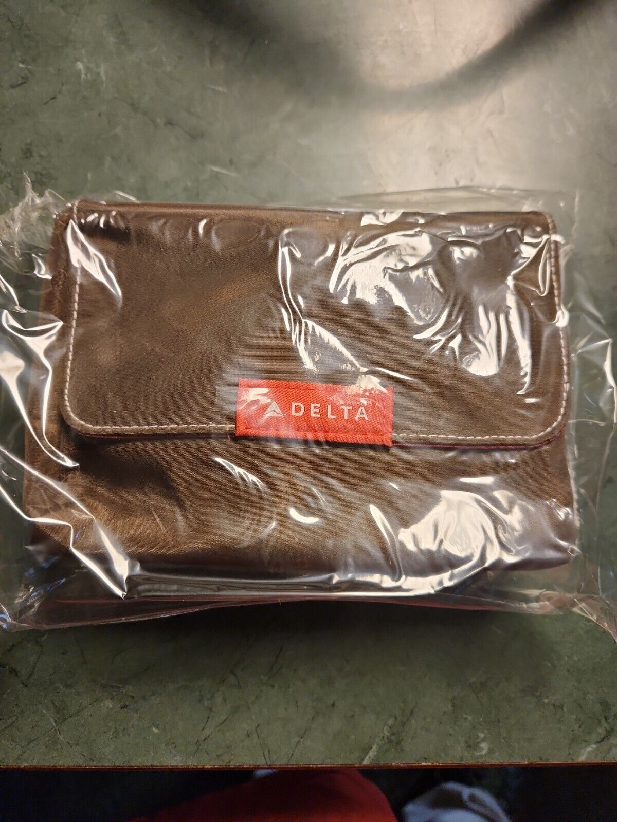 New Delta Airlines Loaded Amenity Kit Bag First Class/Business Travel