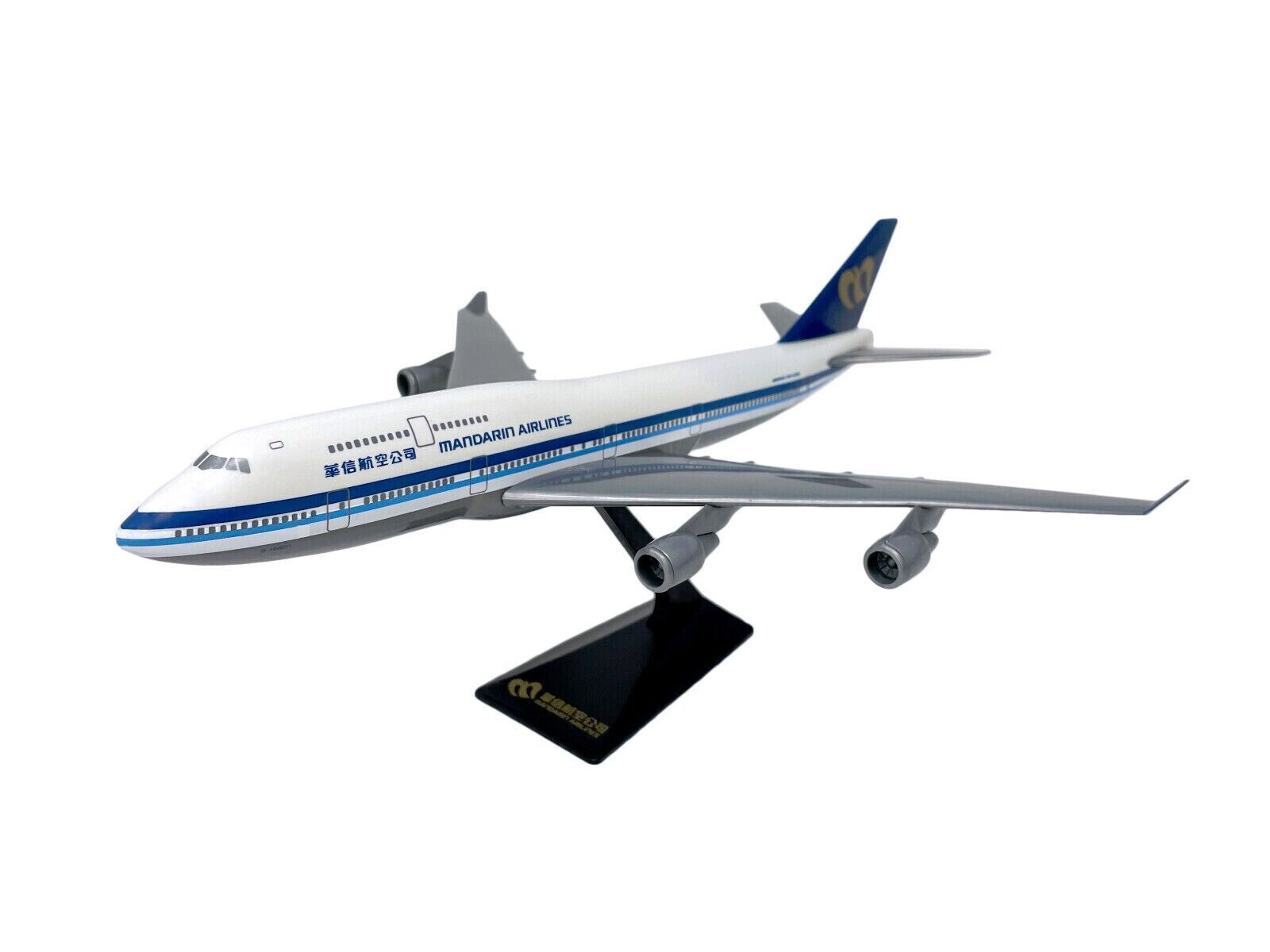 Flight Miniatures Mandarin Airlines Boeing 747-400 Desk Top 1/250 Model Airplane