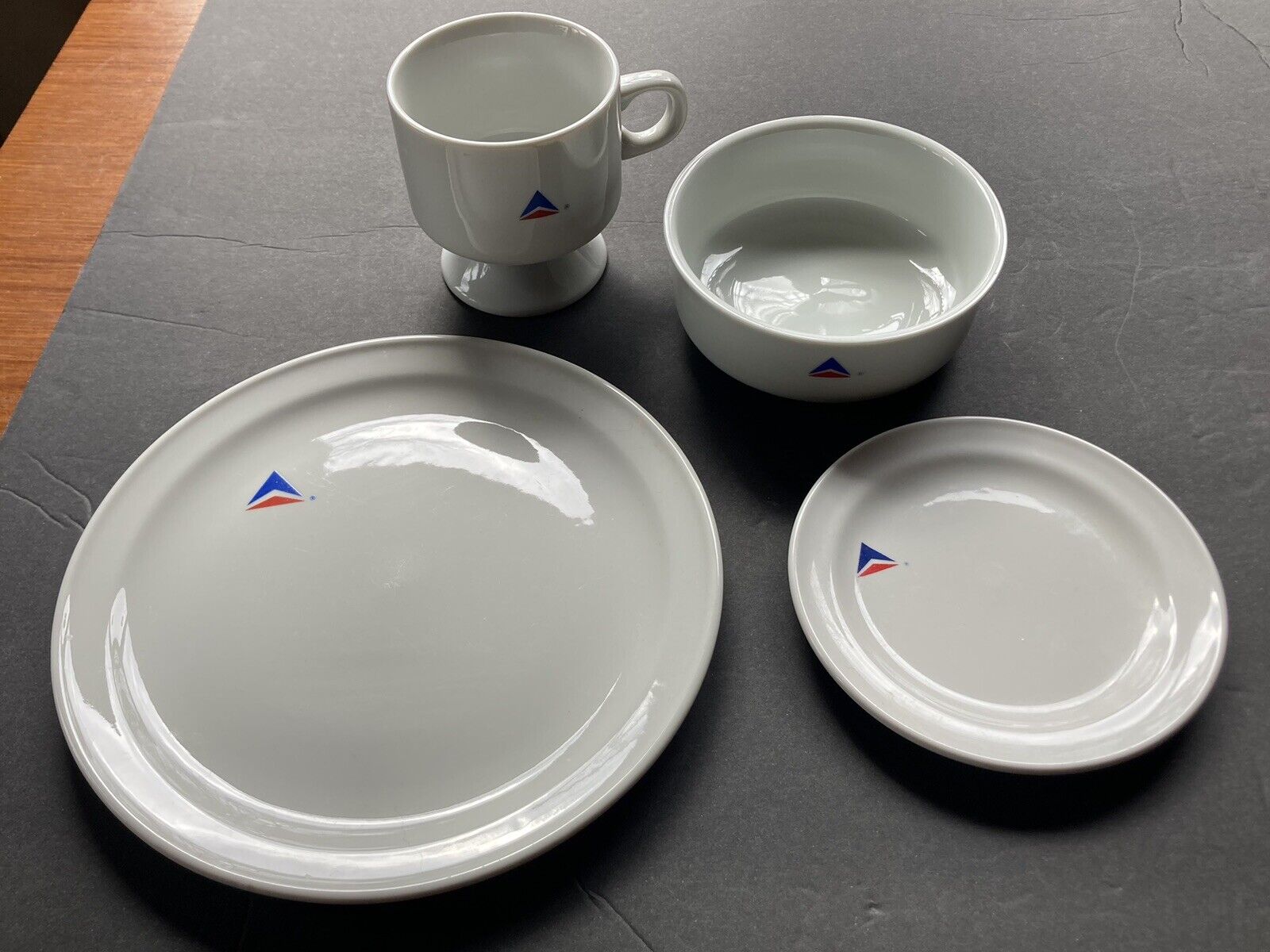 vintage Delta Air Lines china 4-piece setting 1980's Widget 1st Class in-flight