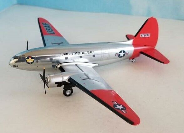 Aeroclassics AC219753 USAF Curtiss C-46 Commando 478019 Diecast 1/200 WWII Model