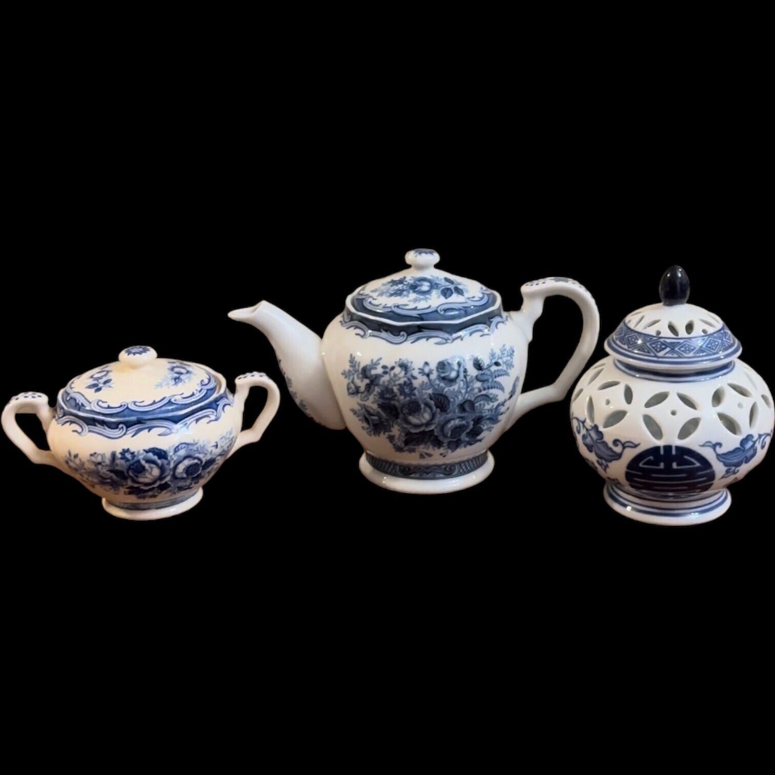 Vintage Lot of 3 Blue and White Reticulated Gingar Jar and Teapots Chinas