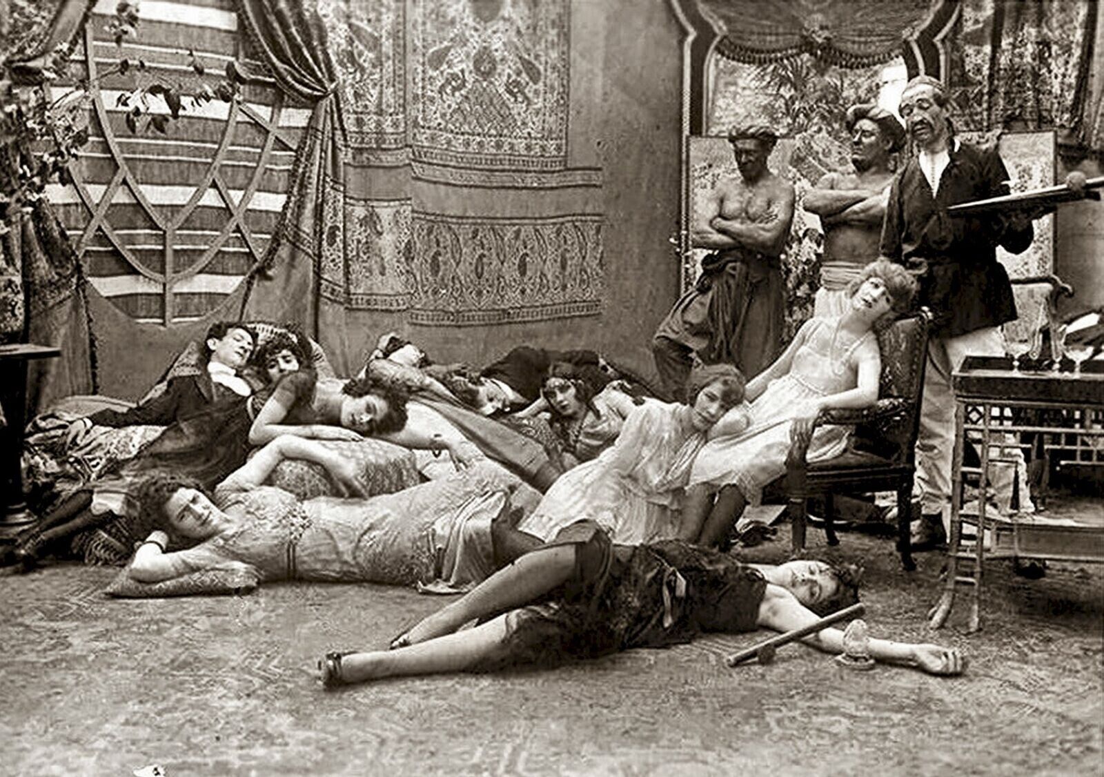 1918 FRENCH OPIUM Den Drug Party Classic Historic Picture Photo 5x7