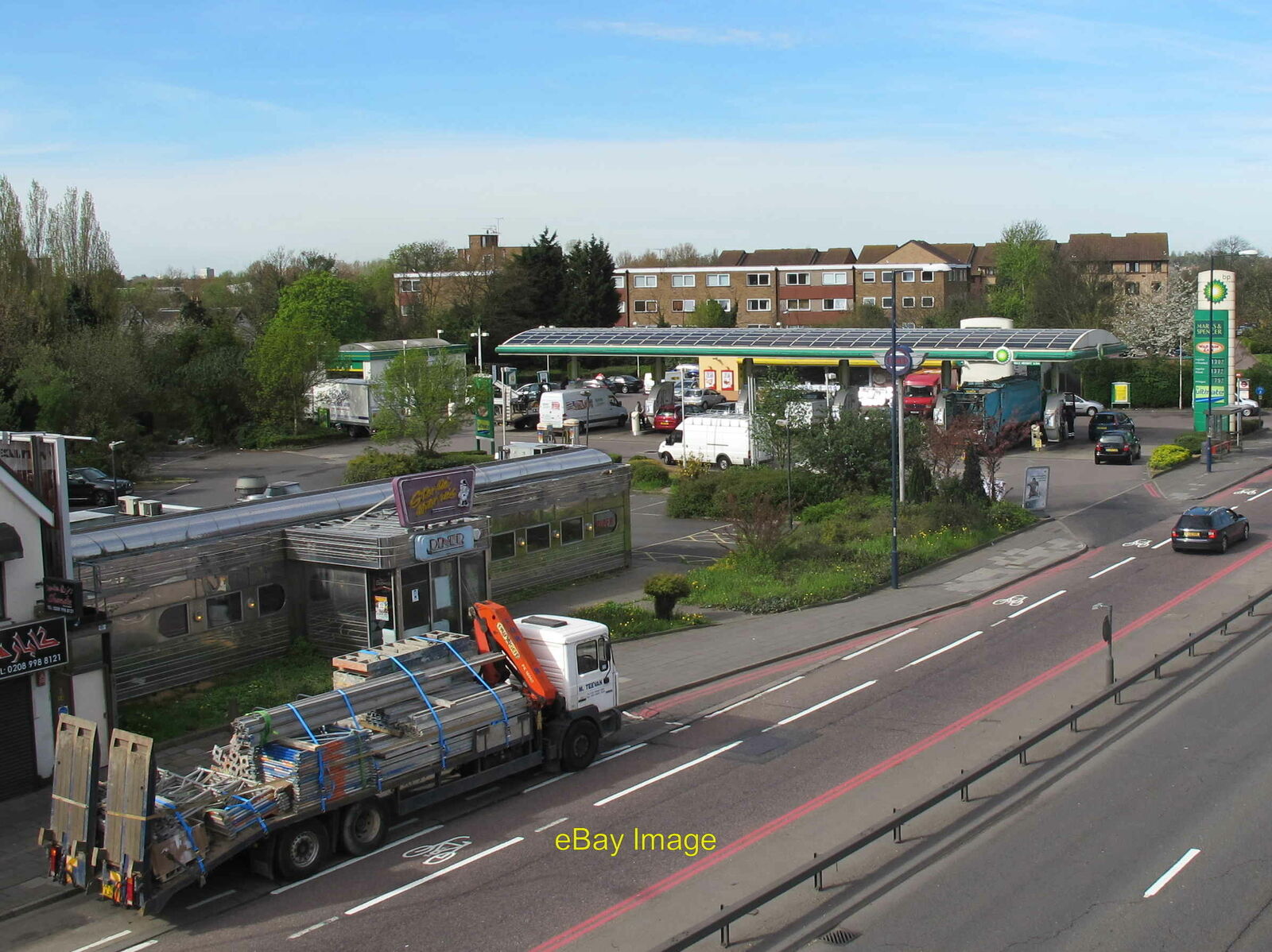 Photo 6x4 Filling station at Perivale A busy site as it is one of the las c2011