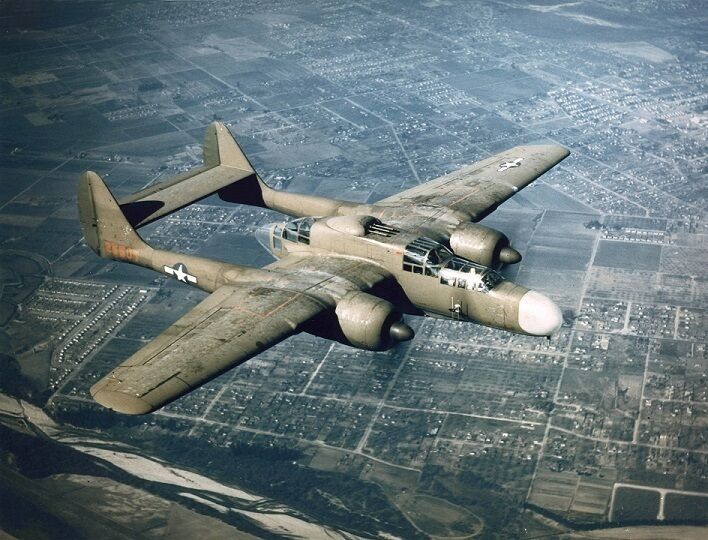 Northrop P-61 Black Widow in flight 8\