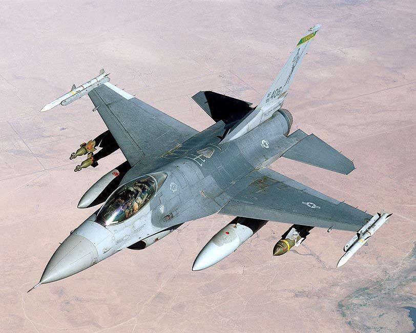 F-16 FIGHTING FALCON FIGHTER IN FLIGHT 8x10 GLOSSY PHOTO PRINT