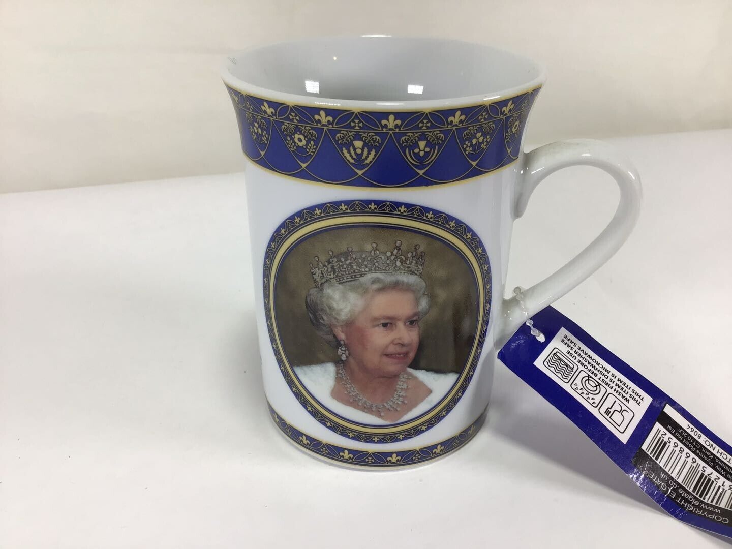W72 Vintage Antique Classic Queen Elizabeth II Diamond Jubilee Souvenir Mug