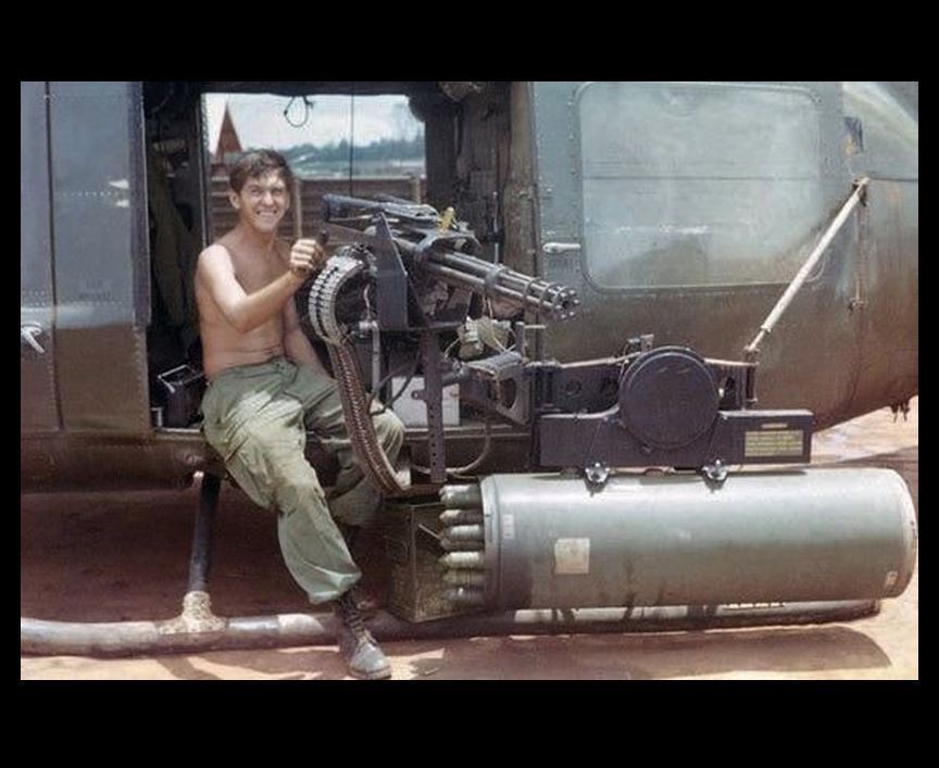 Vietnam War US Army Door Gunner PHOTO Huey Hog UH-1C Helicopter Machine Gun