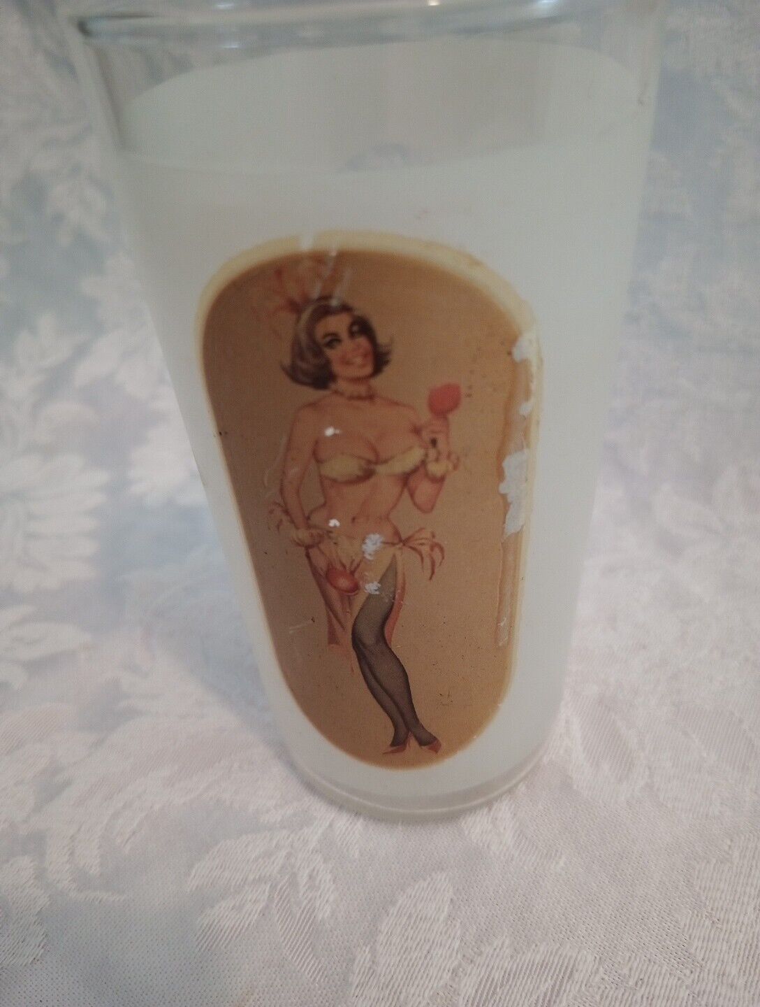 Vintage 1940\'s Peek-A-Boo Pinup Girl Drinking Glass