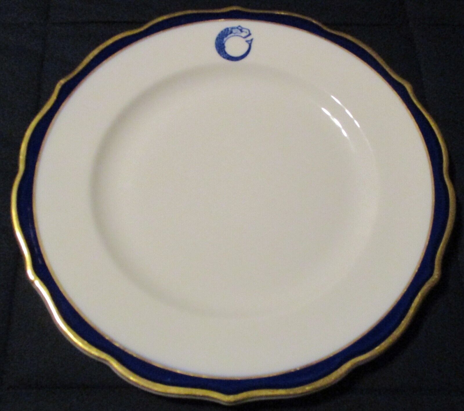 1977 Souvenir Syracuse China Restaurant Dinner Plate Unidentified