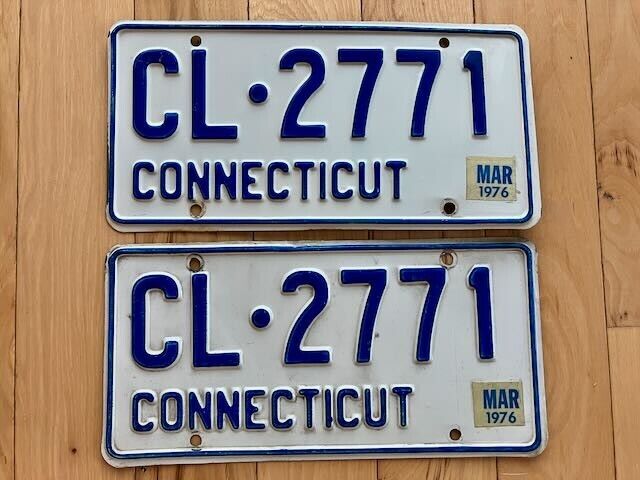 Pair of 1976 Connecticut License Plates