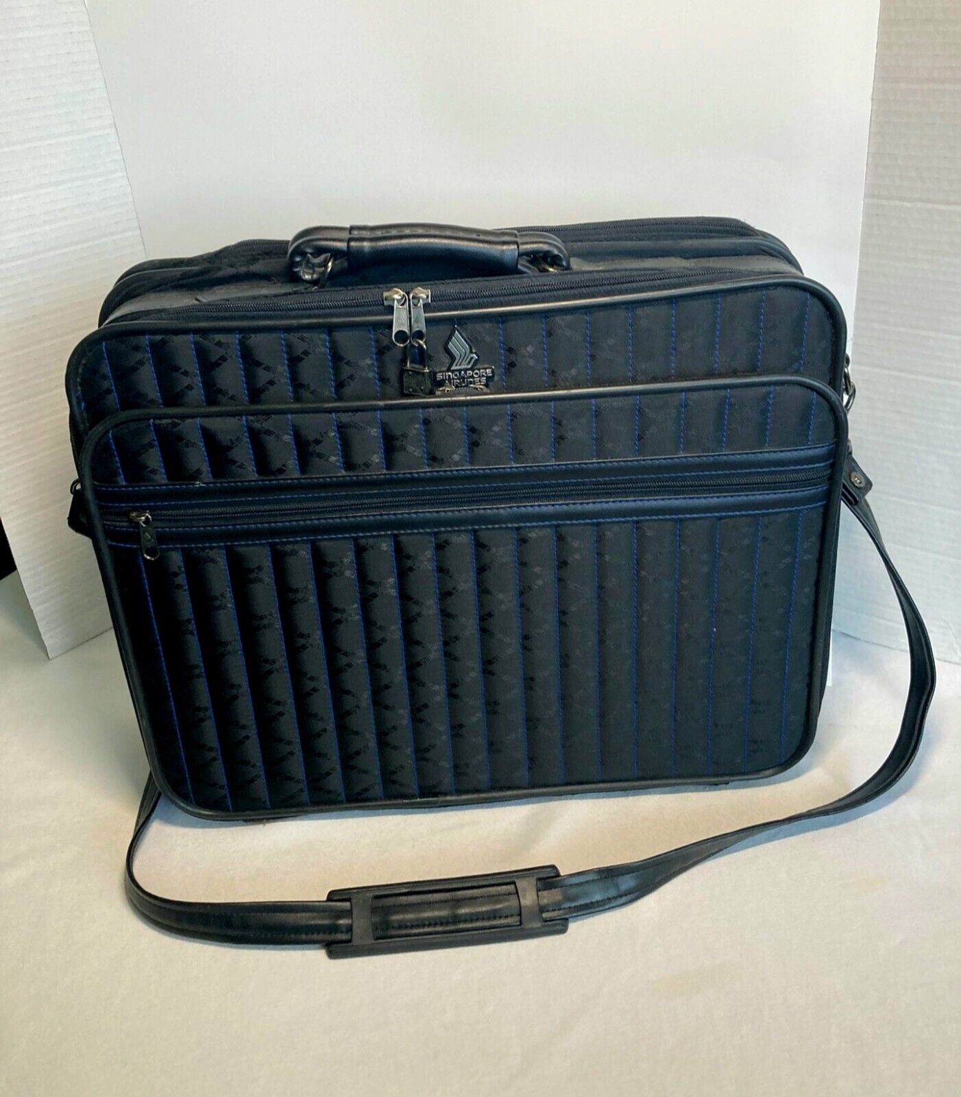 Singapore Airlines Bag Luggage Pilot Briefcase Case Travel Messenger Bag 