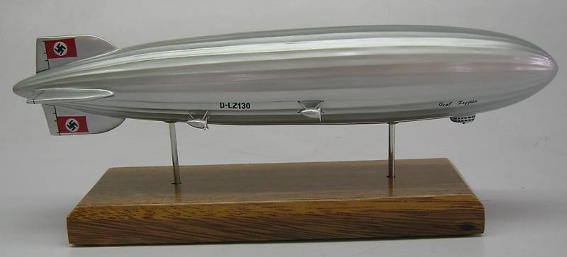 Graf Zeppelin II LZ-130 Airship Blimp Desktop Wood Model  Regular