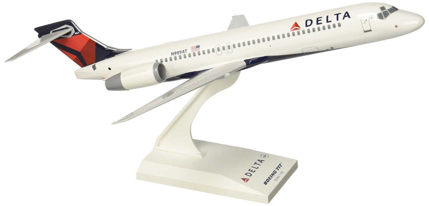 Skymarks SKR760 Delta Airlines Boeing 717-200 Desk Display 1/130 Model Airplane