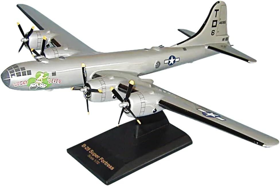 USAF Boeing B-29 Superfortress Lucky Leven Desk Top 1/72 WW2 Model SC Airplane
