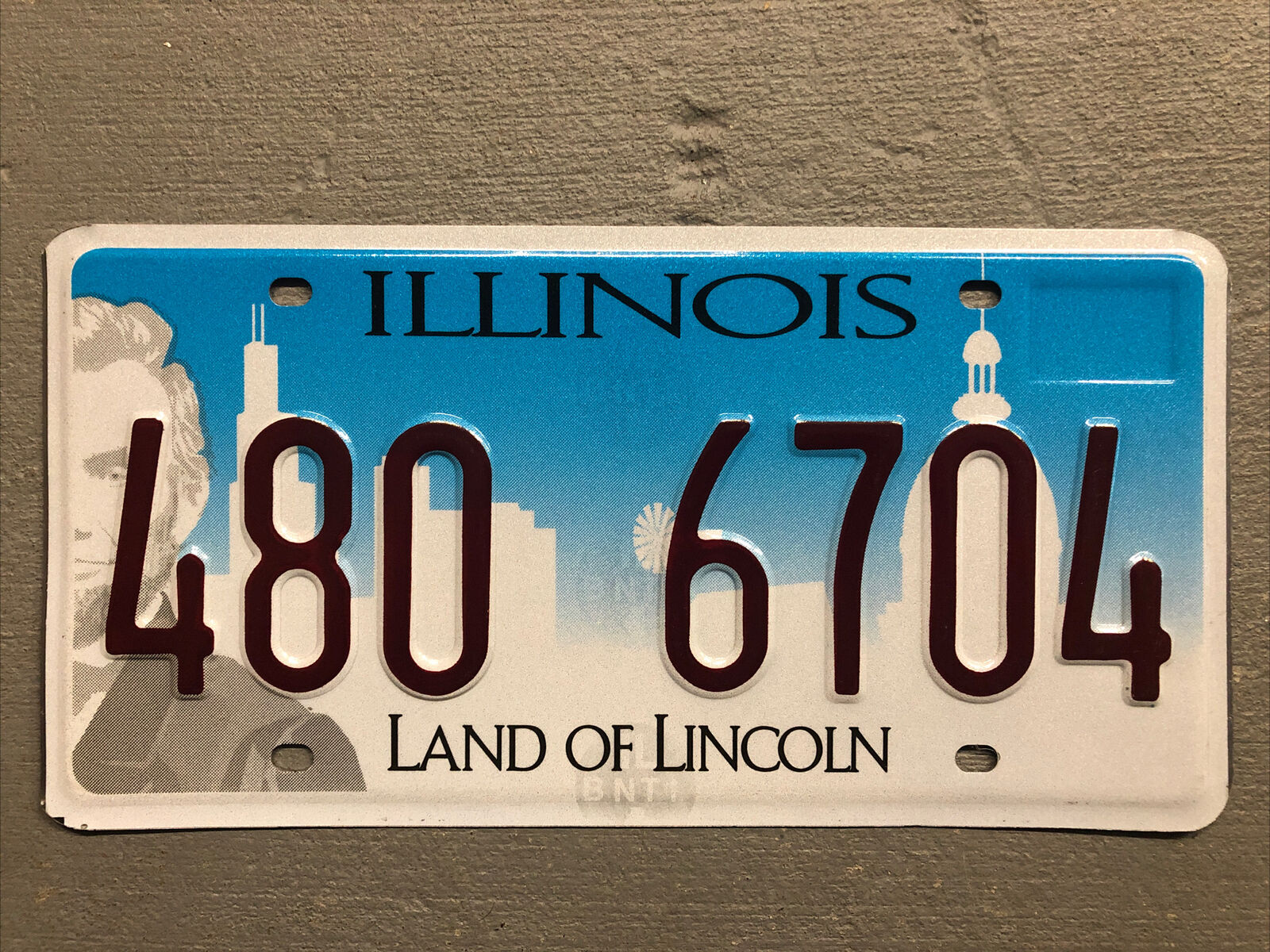 EXPIRED ILLINOIS LICENSE PLATE LAND OF LINCOLN RANDOM LETTERS/NUMBERS NICE