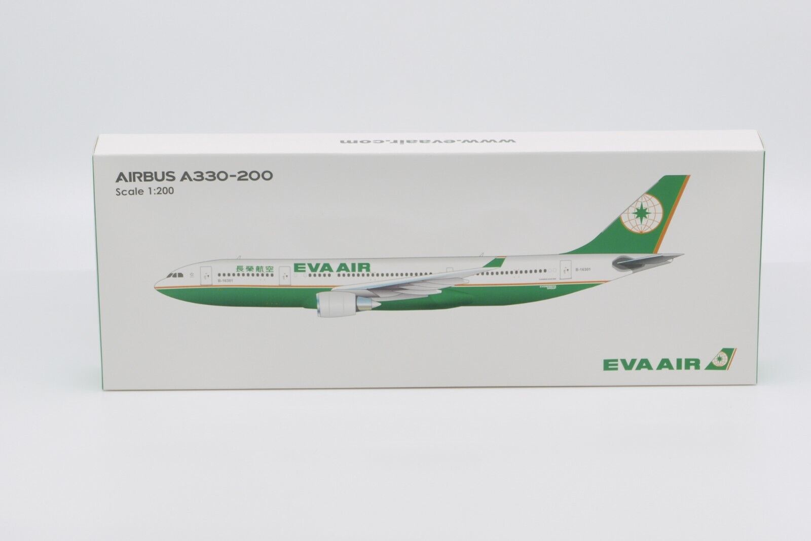 Hogan Wings 0458, Eva Air, Airbus A330-200, 1:200