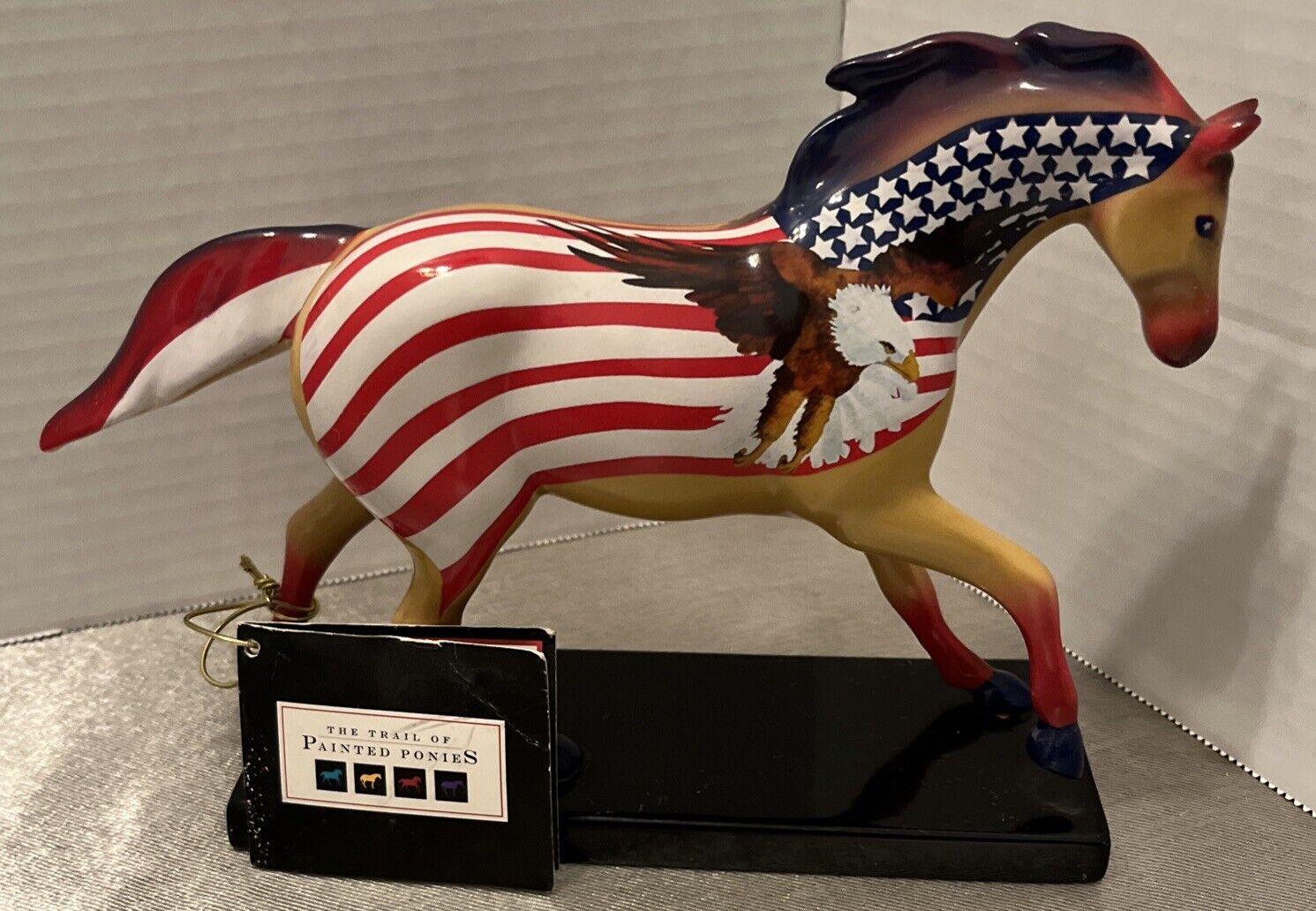 Trail of Painted Ponies Give Me Wings 1E/2683 Item 1471 2003 Eagle American Flag