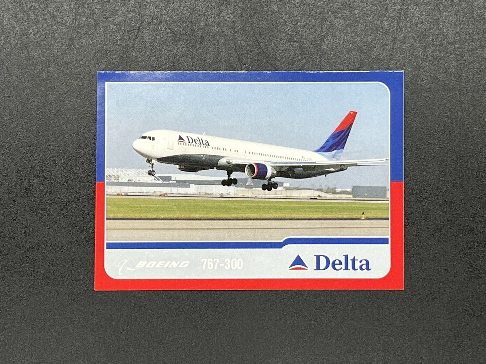 2003 Delta Air Lines Boeing 767-300 Aircraft Pilot Trading Card #8
