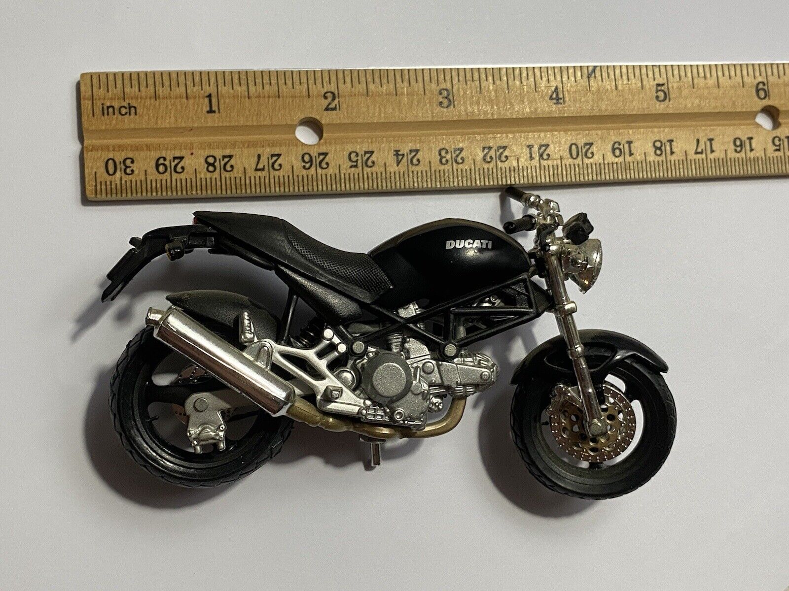 Motorcycle MAISTO Black Silver Ducati Toy Bike week Motor Collectable Diecast