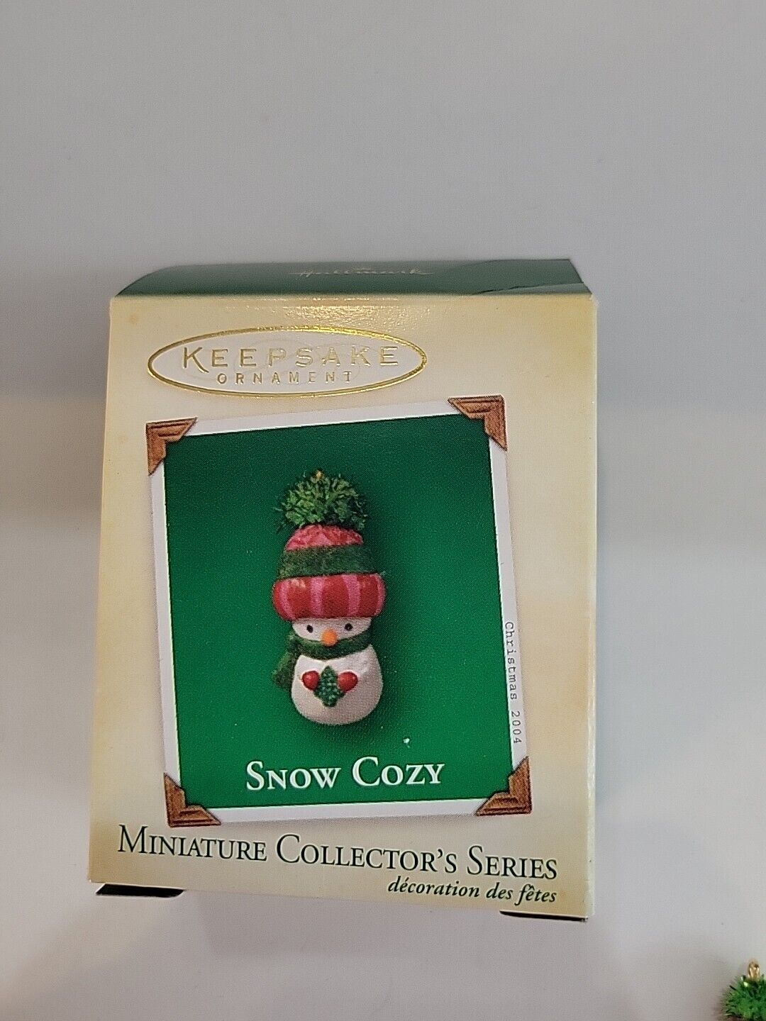 Snow Cozy`2004`This Bundled Up Snowman The 3Rd  The Series,Hallmark Ornament Z2