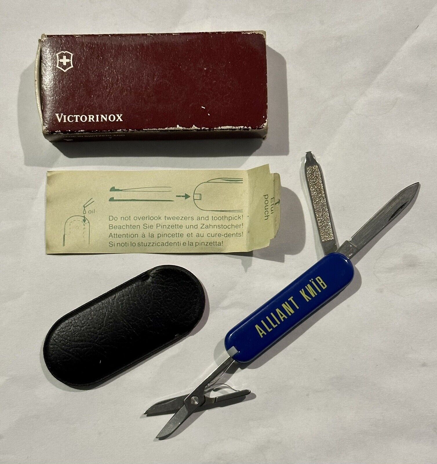 Vintage Victroinox Alliant Kiev  Swiss Army Pocket Knife w/ Box
