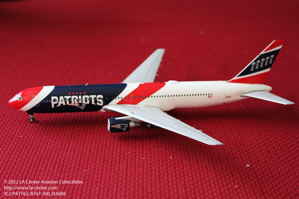 JC Wing New England Patriots Boeing 767-300 in Old Color Diecast Model 1:200