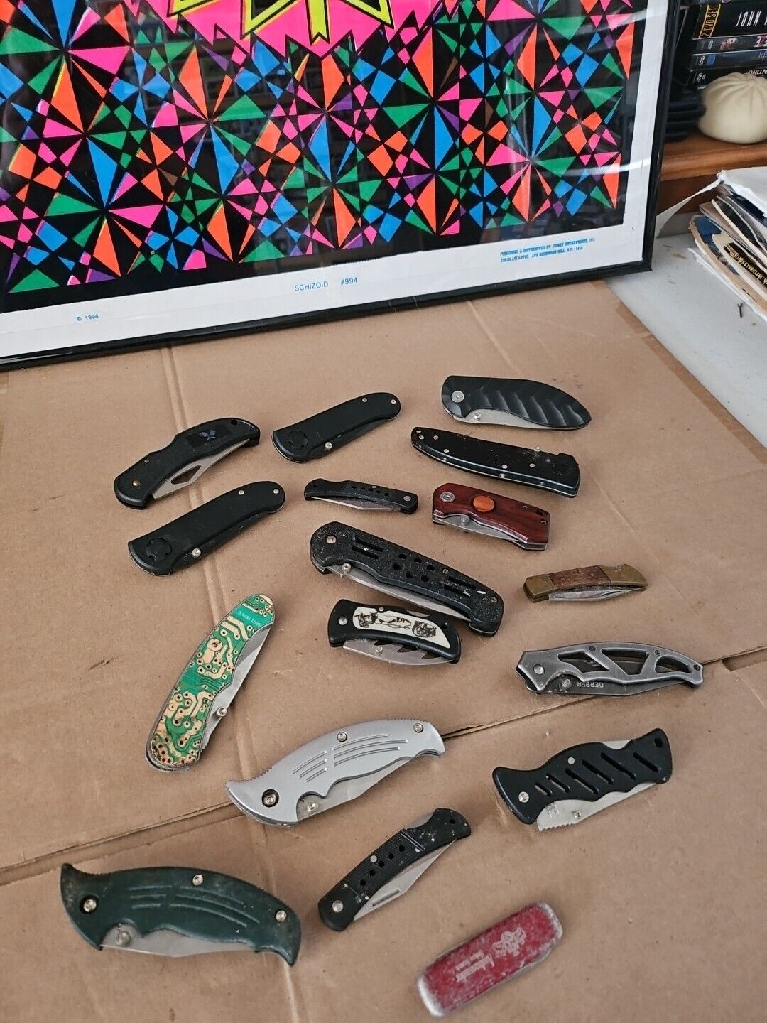 Lot of (17) assorted folding pocket knives Estate Sale Find See Pics Trl8#165