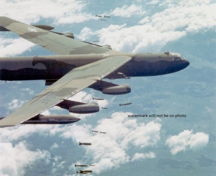 U.S. Air Force Boeing B-52D Stratofortress at work 8\