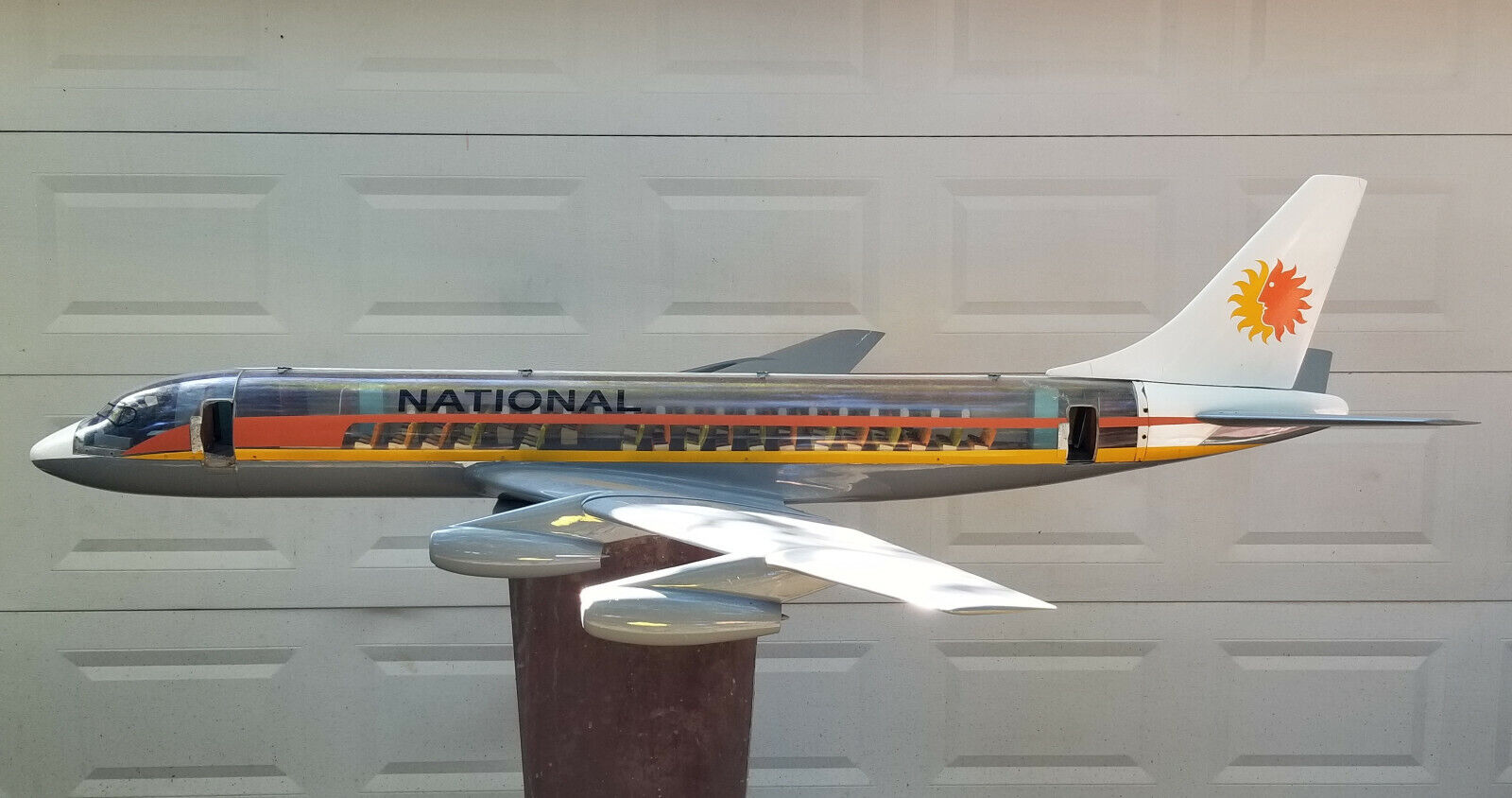 RARE HUGE NATIONAL AIRLINES DC8 CUTAWAY TRAVEL AGENCY DISPLAY AIRPLANE MODEL 84