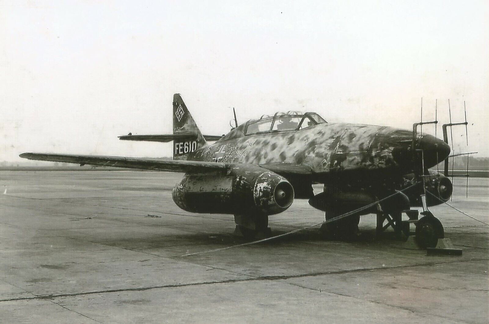 WW II - Usa  Photo --    Me-262 Jet Night Fighter ....