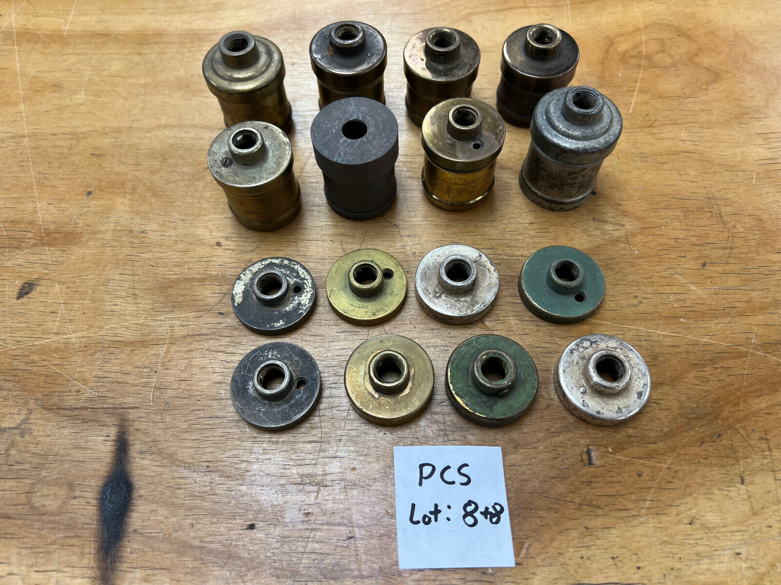 Paul Crist Studios:  #8 Keyless Socket Shells, Plus 8 caps, screw cap,lamp parts