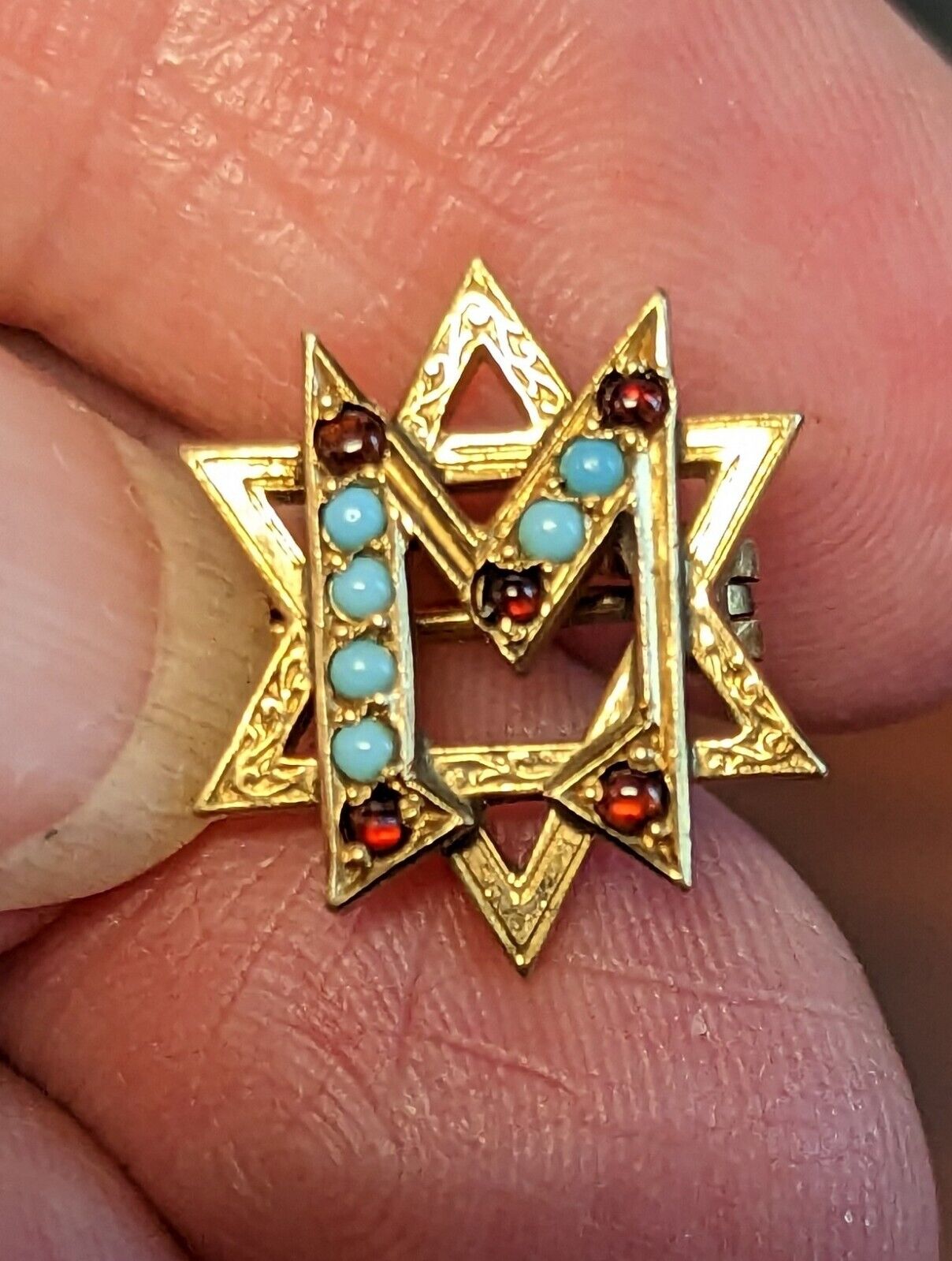 Delta Sigma Delta 10k yellow gold turquoise & garnet cabochon Fraternal Pin 2.2g