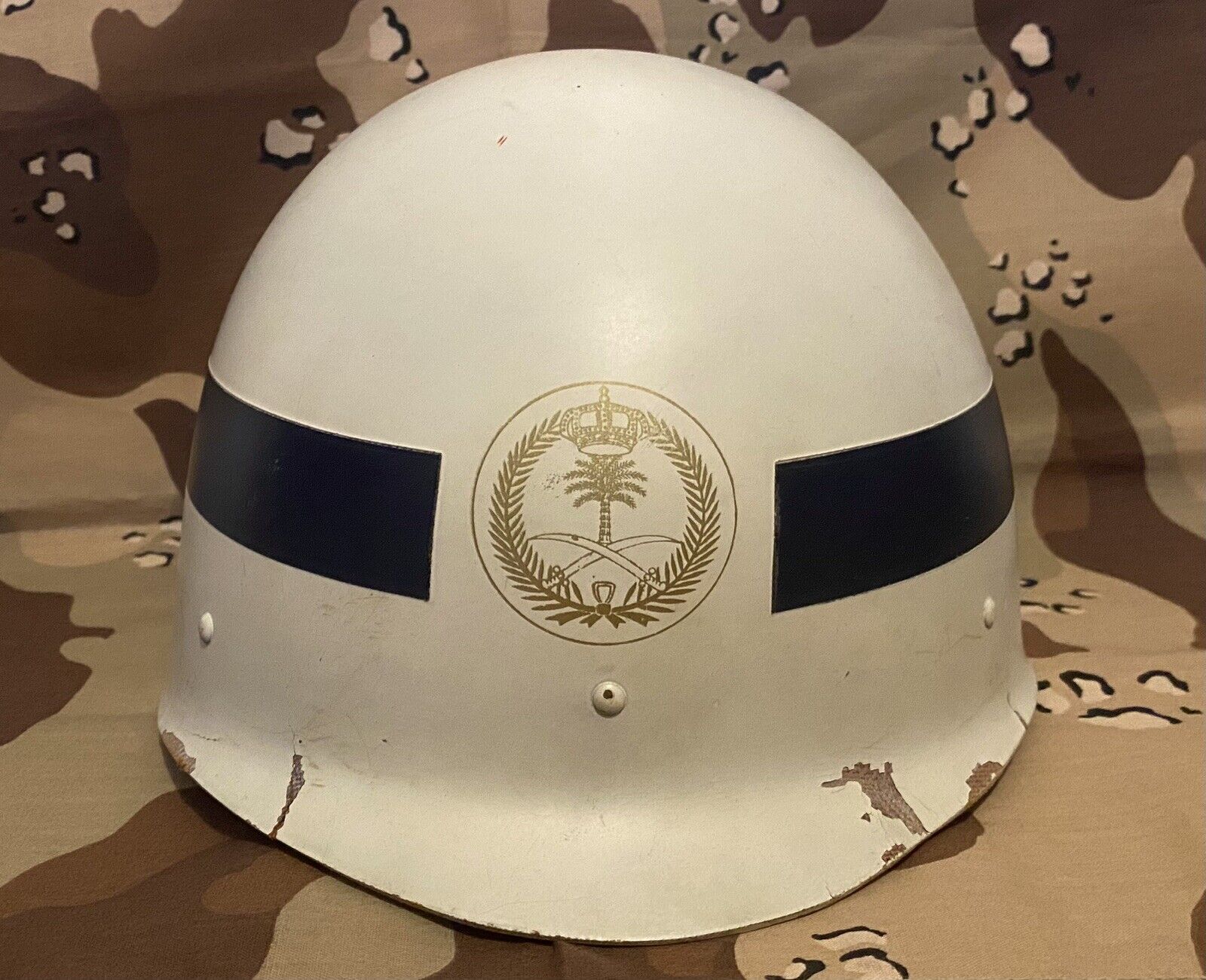 Original Desert Storm/Iraq War Era Saudi Arabian Military Police MP Helmet