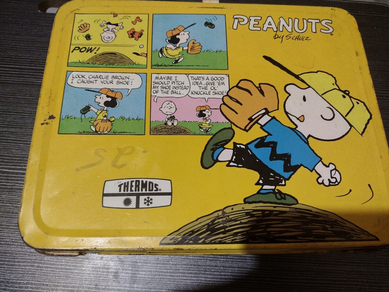 Vintage 1965ish PEANUTS Metal Lunchbox Snoopy Charlie Brown Charles Schultz