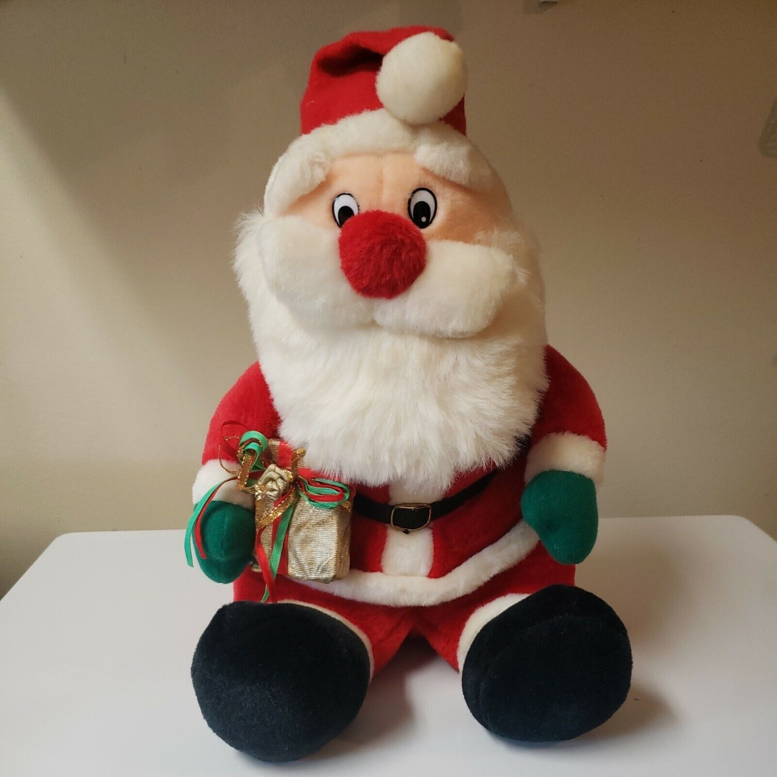 Vintage 1993 International Silver Company Christmas 13”T Sitting  Santa Claus 