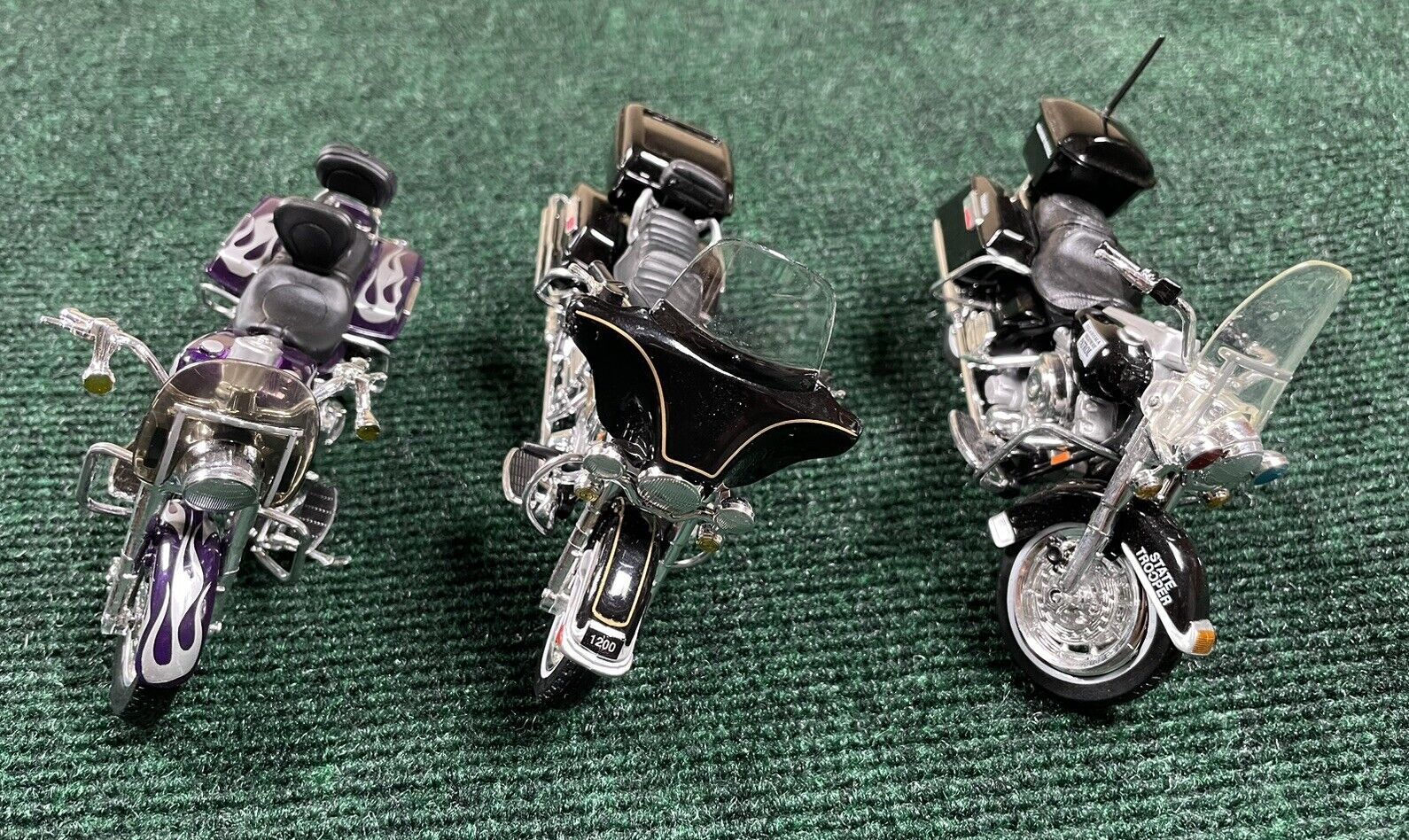 lot of 3 Maisto 1:18 scale Harley Davidson Motor Cycle die cast 5 1/2” Models