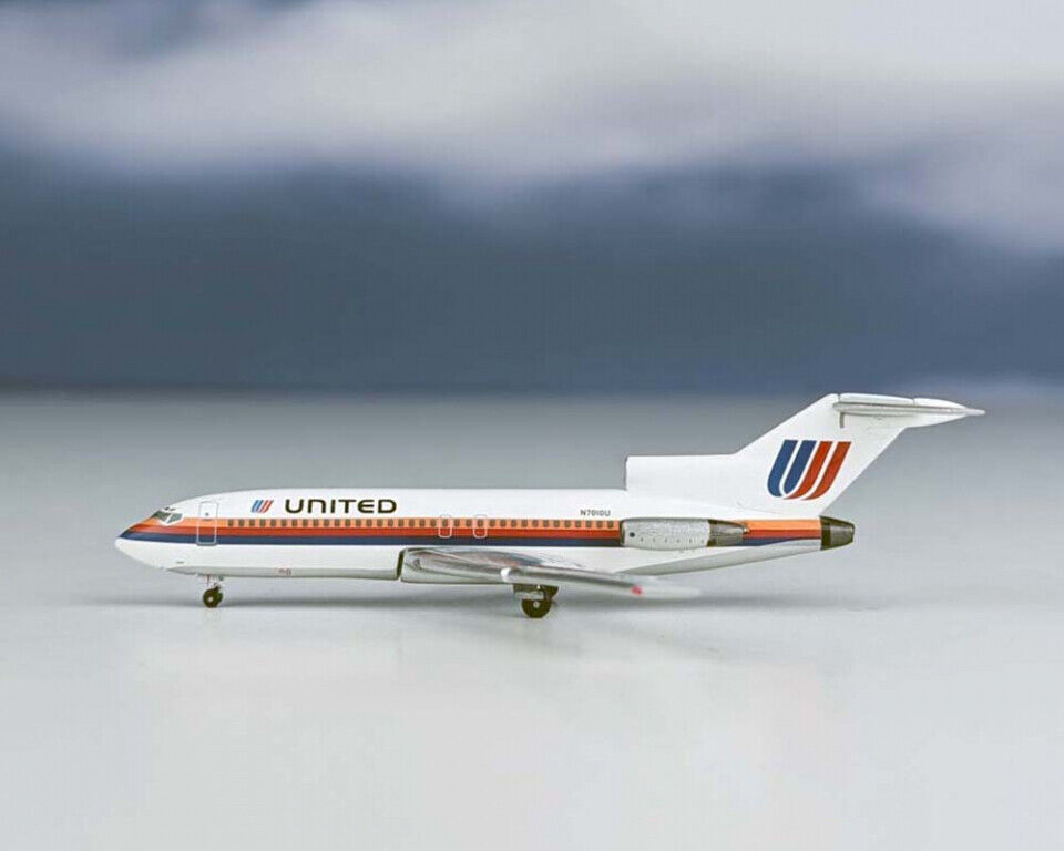 Aeroclassics AC411212 United Airlines Boeing 727-100 N7010U Diecast 1/400 Model
