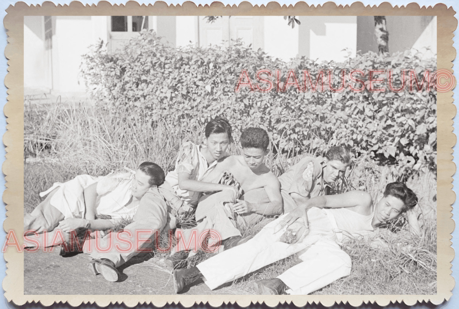 WW2 Group Topless Man Gay Garden Lying Army Worker Vintage Singapore Photo 18721