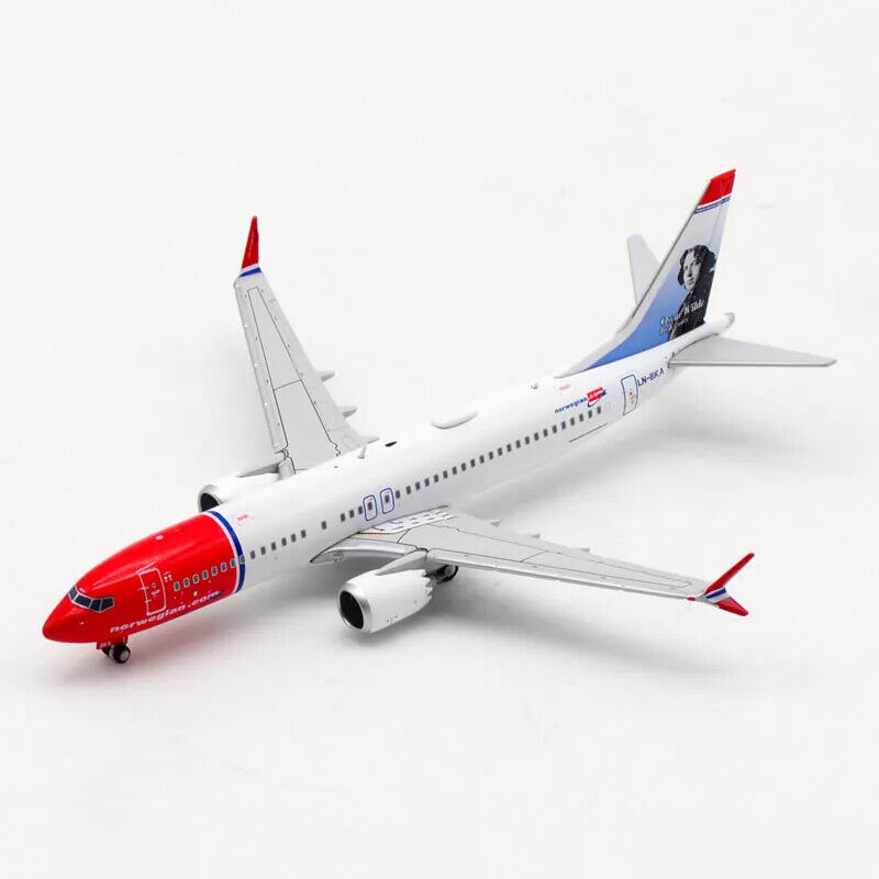 Diecast1:400 Simulation Norwegian Airliner B737-MAX8 LN-BKA Alloy Airplane Model