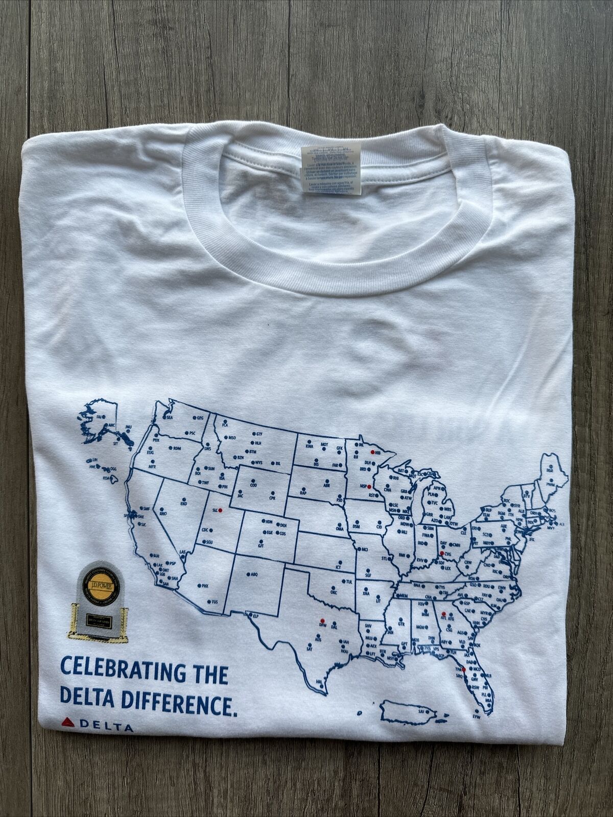 Delta Air Lines - JD Power Award / US Network Map T-Shirt (Adult Medium)