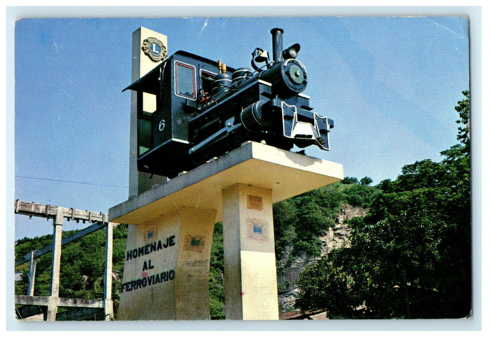 c1970 Train Monument, Guayaquil Ecuador Sud America Foreign Postcard